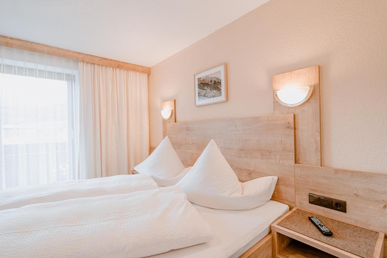 Haus Crystal