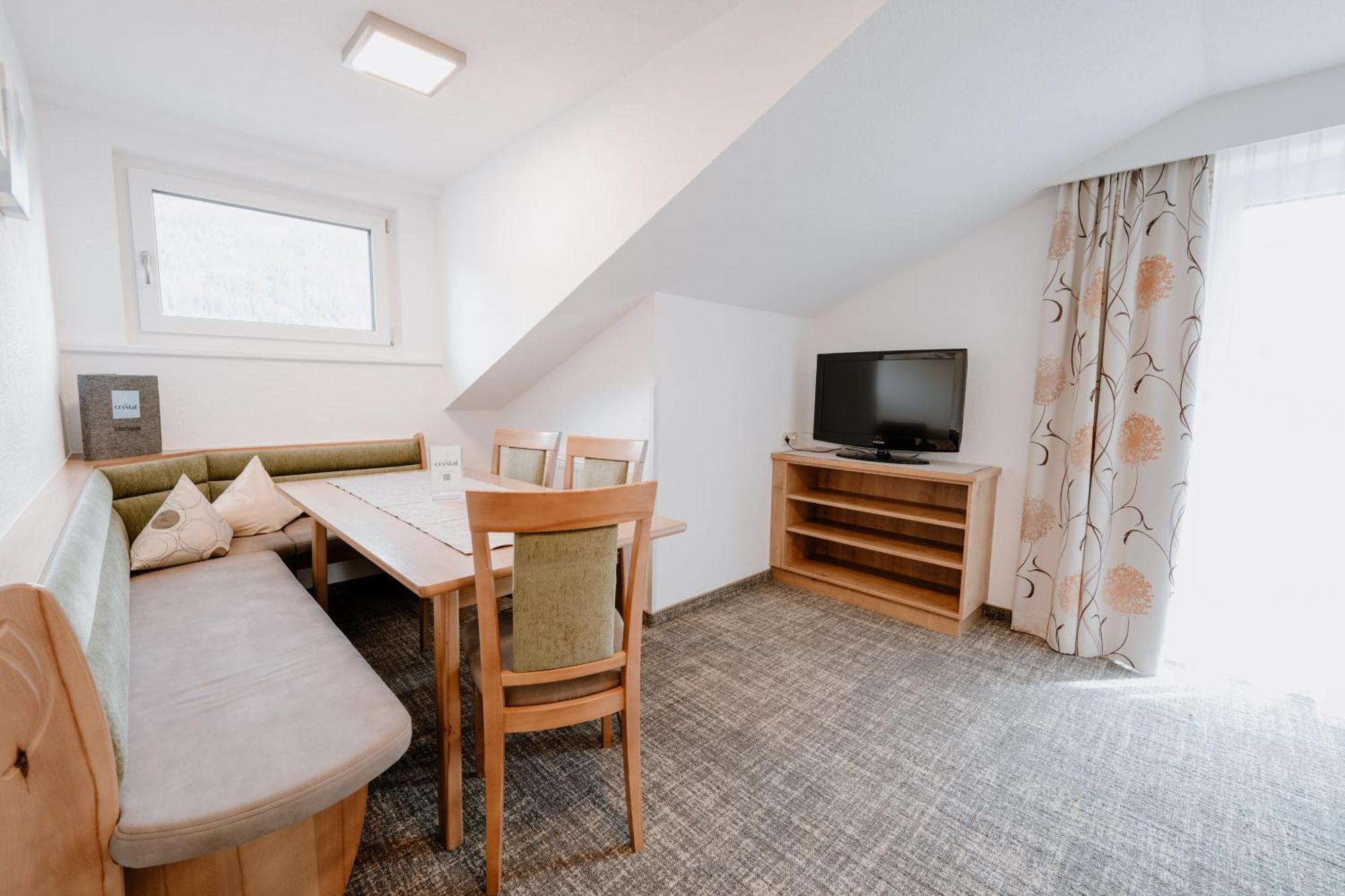 Haus Crystal Apartment